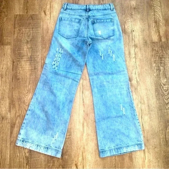 UNIQ By Liz Distressed Jeans Beautiful Flare Leg - Picture 4 of 11